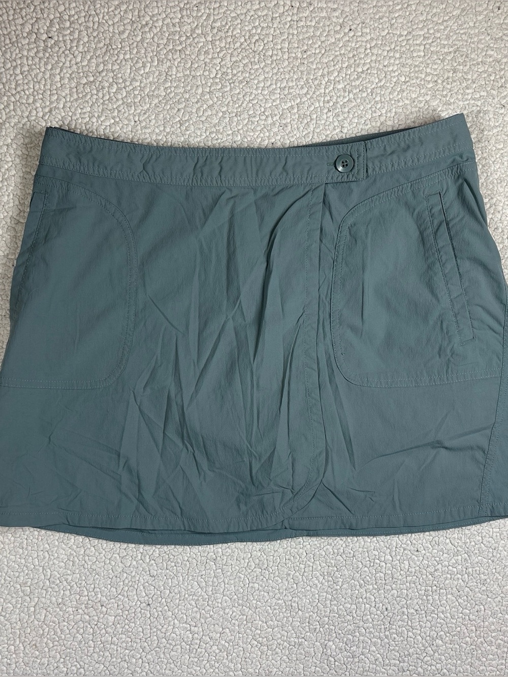 Patagonia Women’s Wrap Skort Size 12 Plume Grey Hiking Travel Outdoor Athleisure